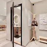 Вилла Luxurious In The Heart Of With Private Parking *