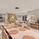 Luxurious In The Heart Of With Private Parking Βίλα *
