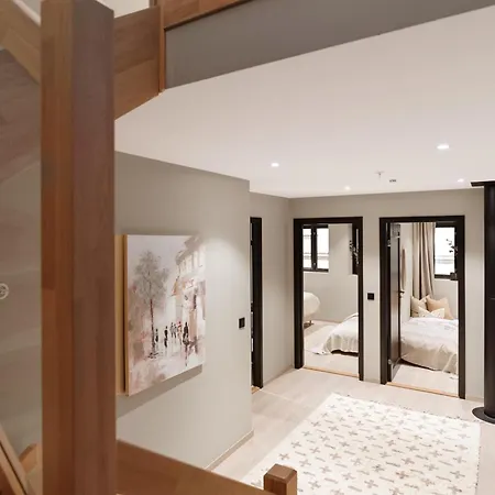 Βίλα Luxurious In The Heart Of With Private Parking