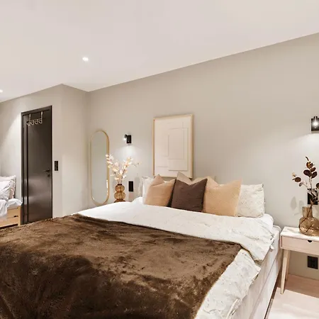 Villaer Luxurious In The Heart Of With Private Parking